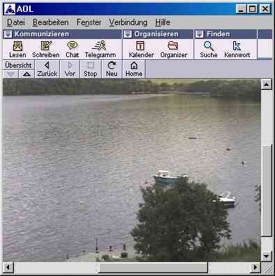 webcam 21:05:12  Aug 22, 2001